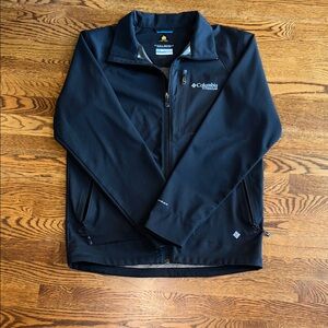 Columbia Black Omni- Shield Softshell Jacket with Zippered Pockets